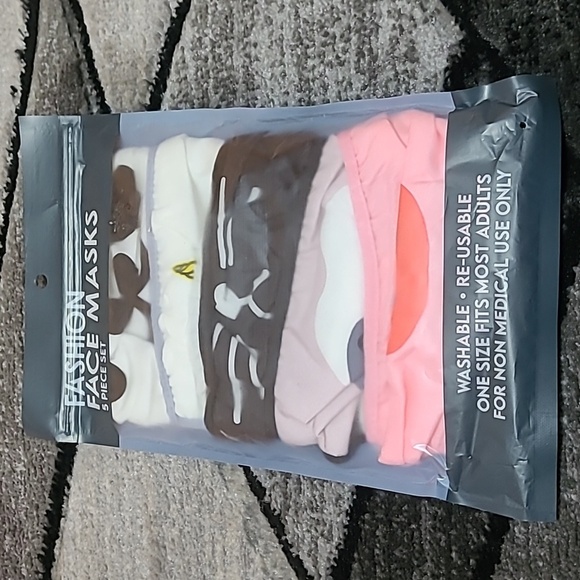 FASHION ANIMAL FACE MASKS 5-PIECE SET - Picture 2 of 9